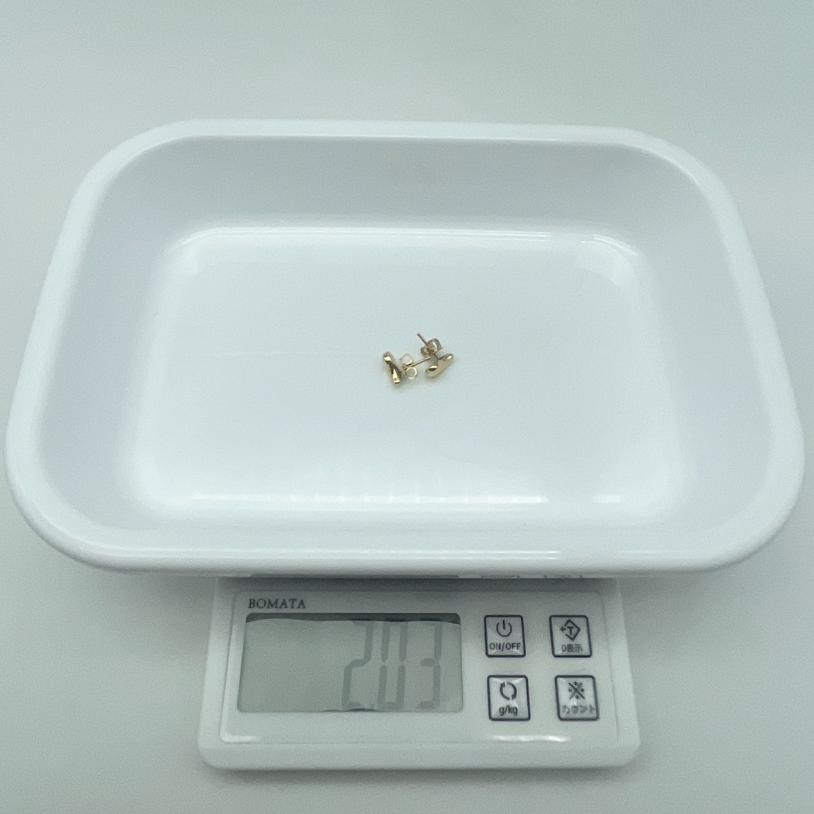 ティファニー ティアドロップ ゴールド ピアス K18 750/24-4440 - メルカリ 