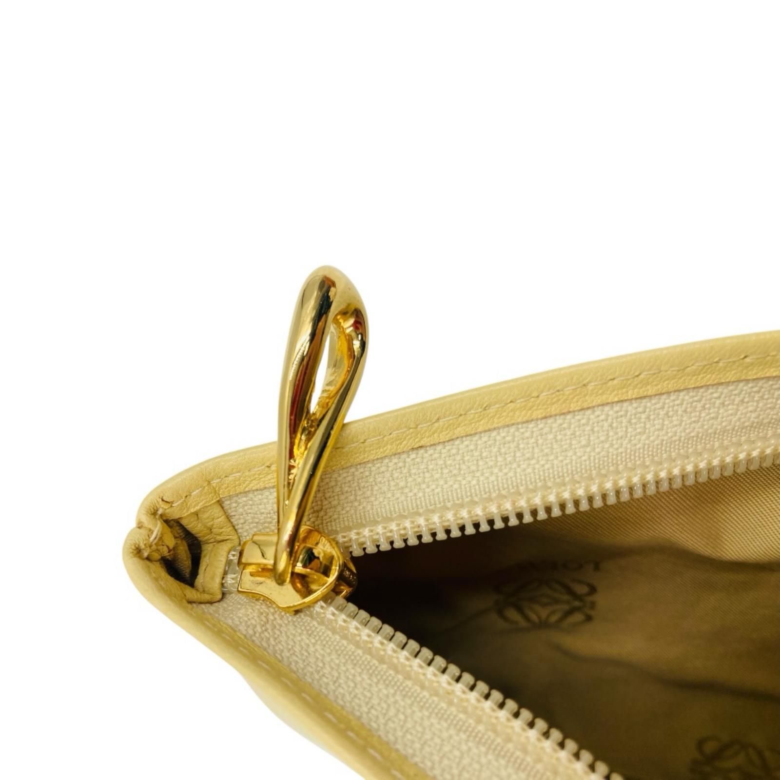✟ LOEWE