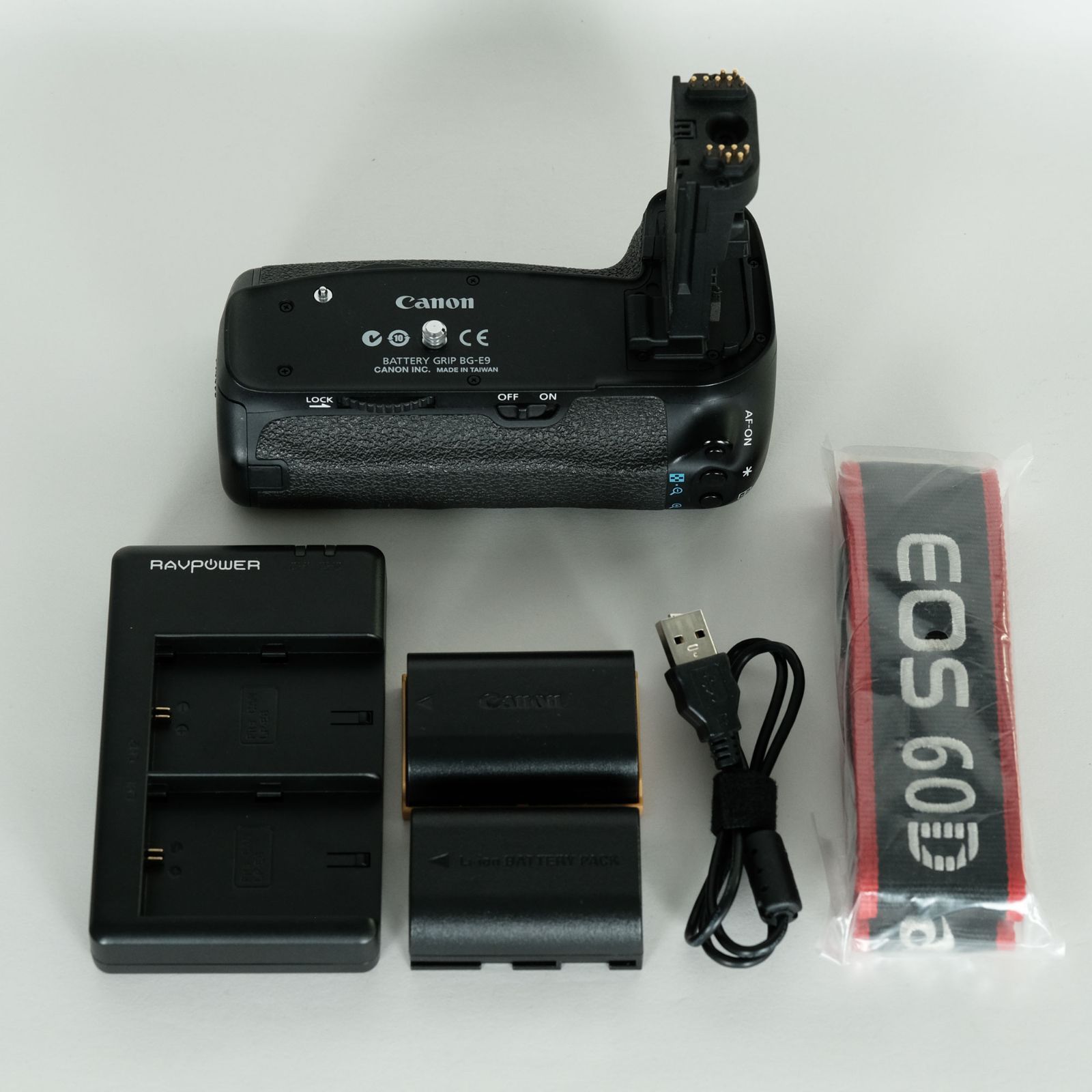 美品　Canon EOS 60D バッテリーグリップ付き 美品｜バッテリーグリップ・バッテリー2個付] Canon EOS 60D ボディ