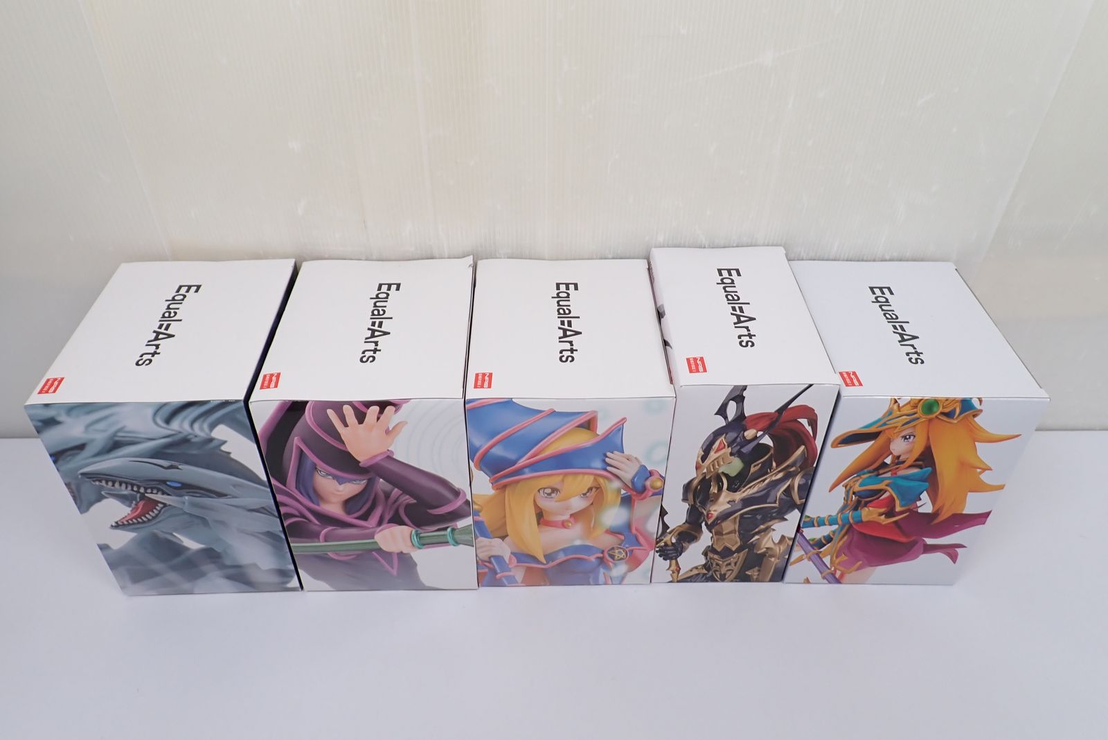 遊戯王 Equal Arts ブラック•マジシャン フィギュア　16個セット コナミプライズコレクション