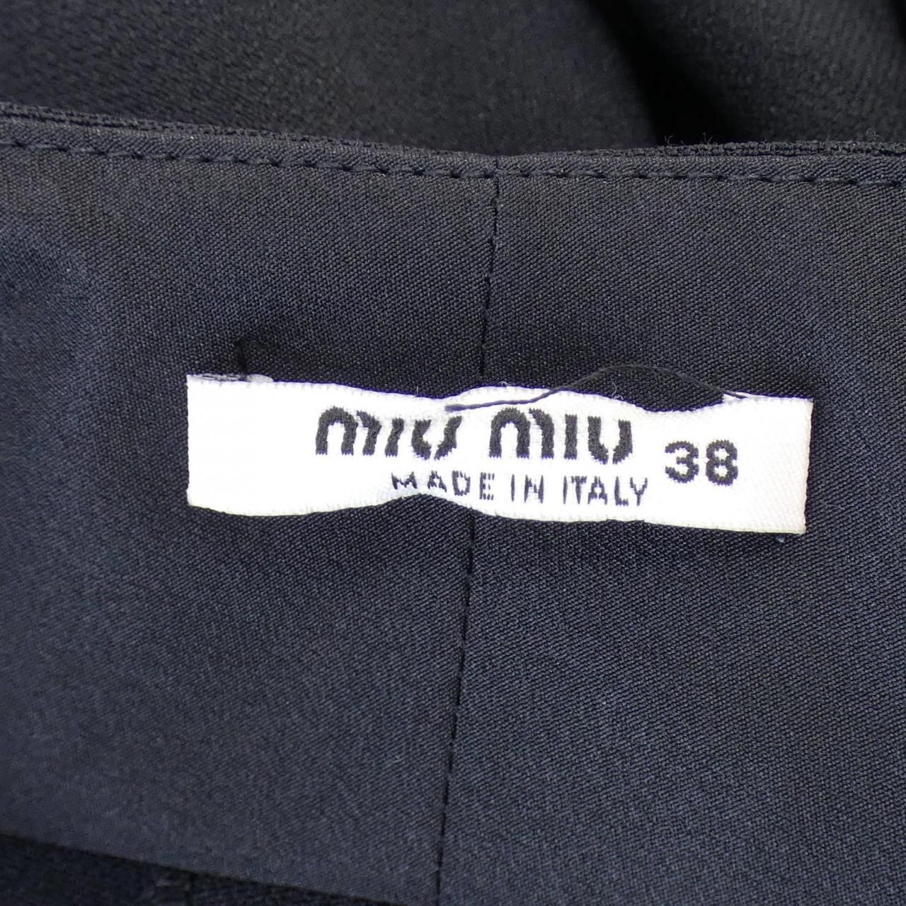 ミュウミュウ MIU