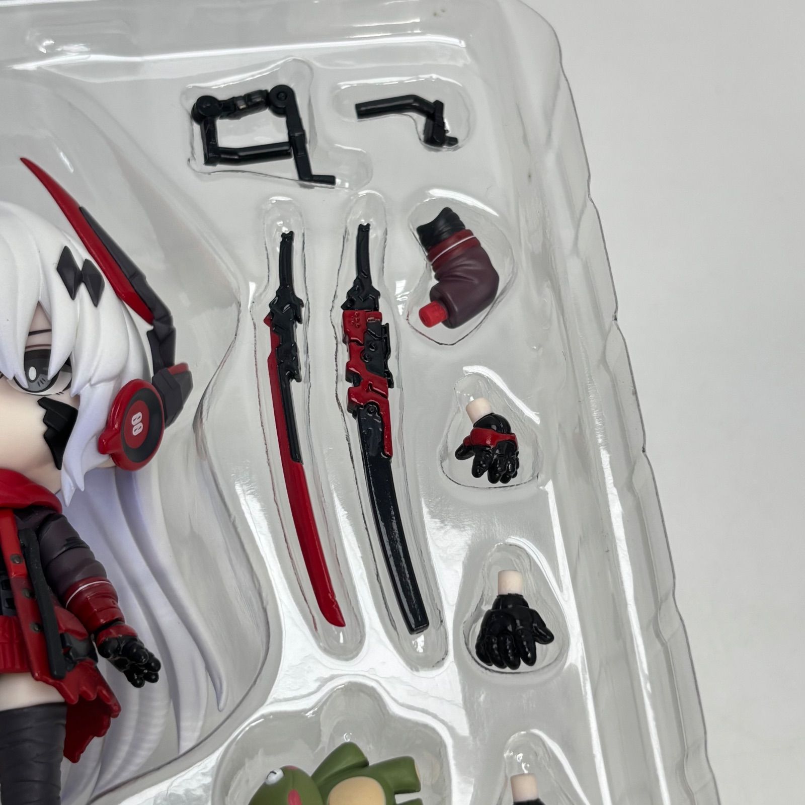 パニシング：グレイレイブン ルシア・深淵ノ紅 ねんどろいど - メルカリ