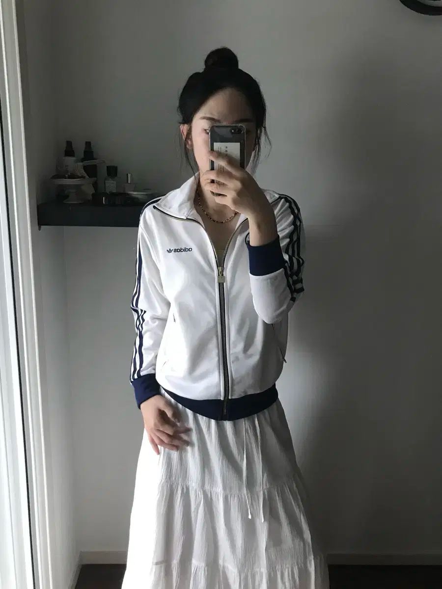 アディダス ファイヤーバード