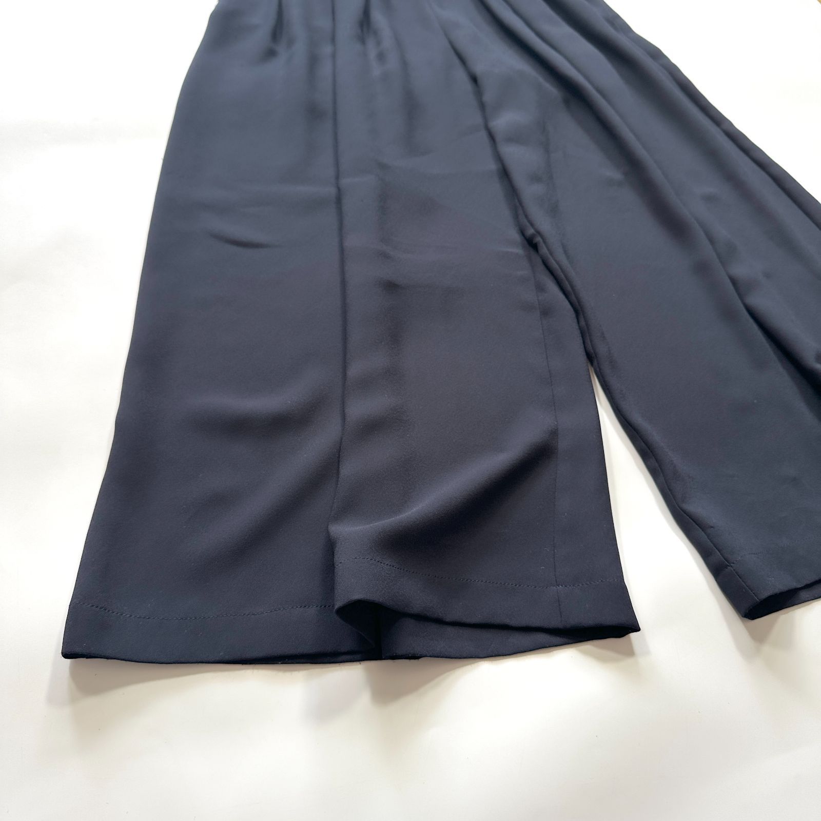 FOXEY フォクシー　タック入り　ガウチョ　ワイドパンツ　Mサイズ　ネイビー FOXEY フォクシー タック入り ガウチョ ワイドパンツ Mサイズ
