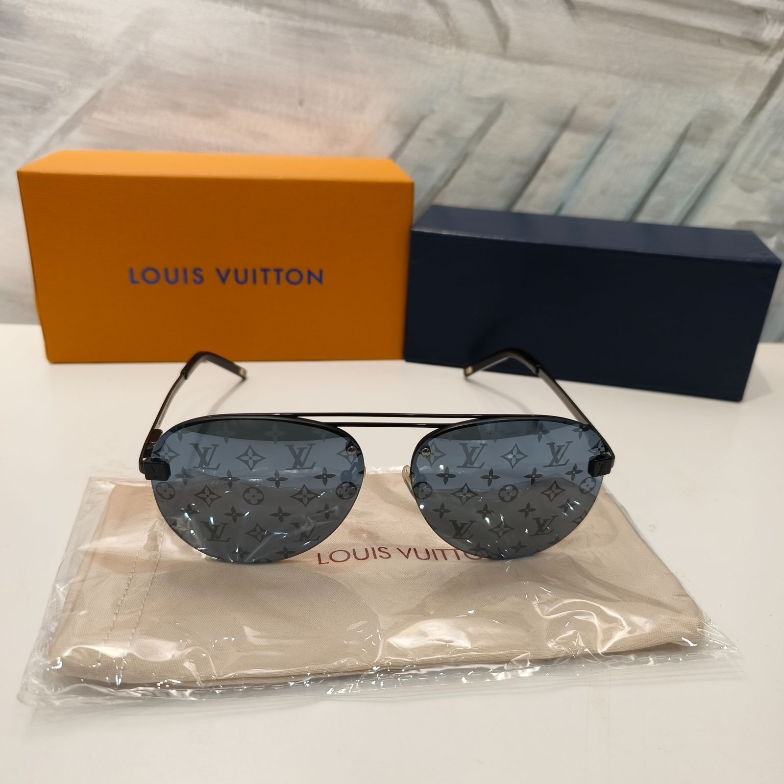 極美品 LOUIS VUITTON ルイヴィトン サングラス クロックワイズ Z1019E ...