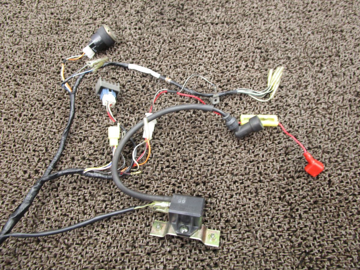 メインハーネス A946