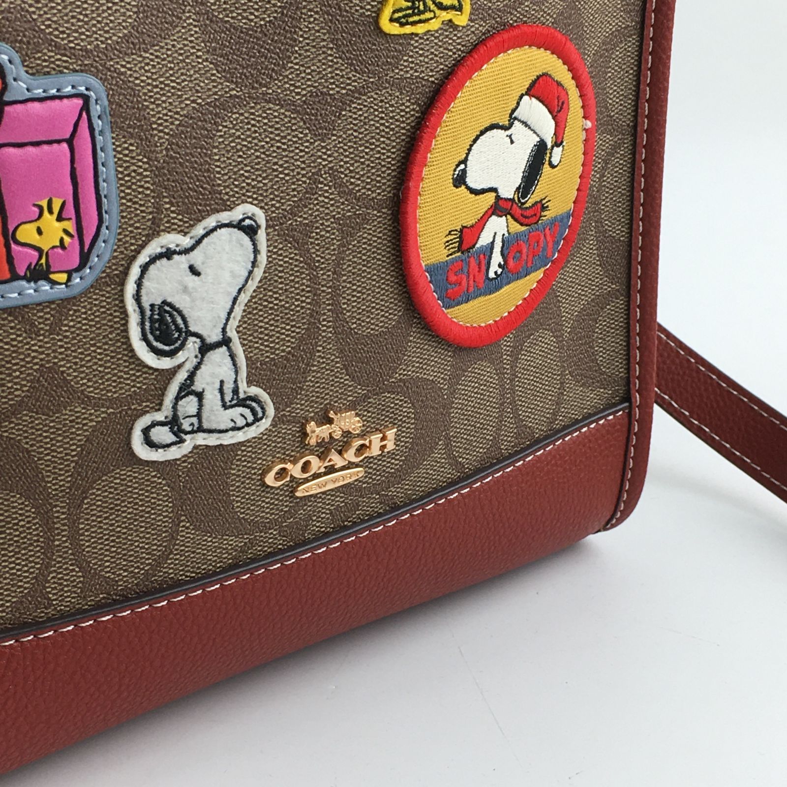 コーチ COACH スヌーピー × PEANUTS デンプシー トート 22 シグネチャー ハンドバッグ ショルダーバッグ CE851