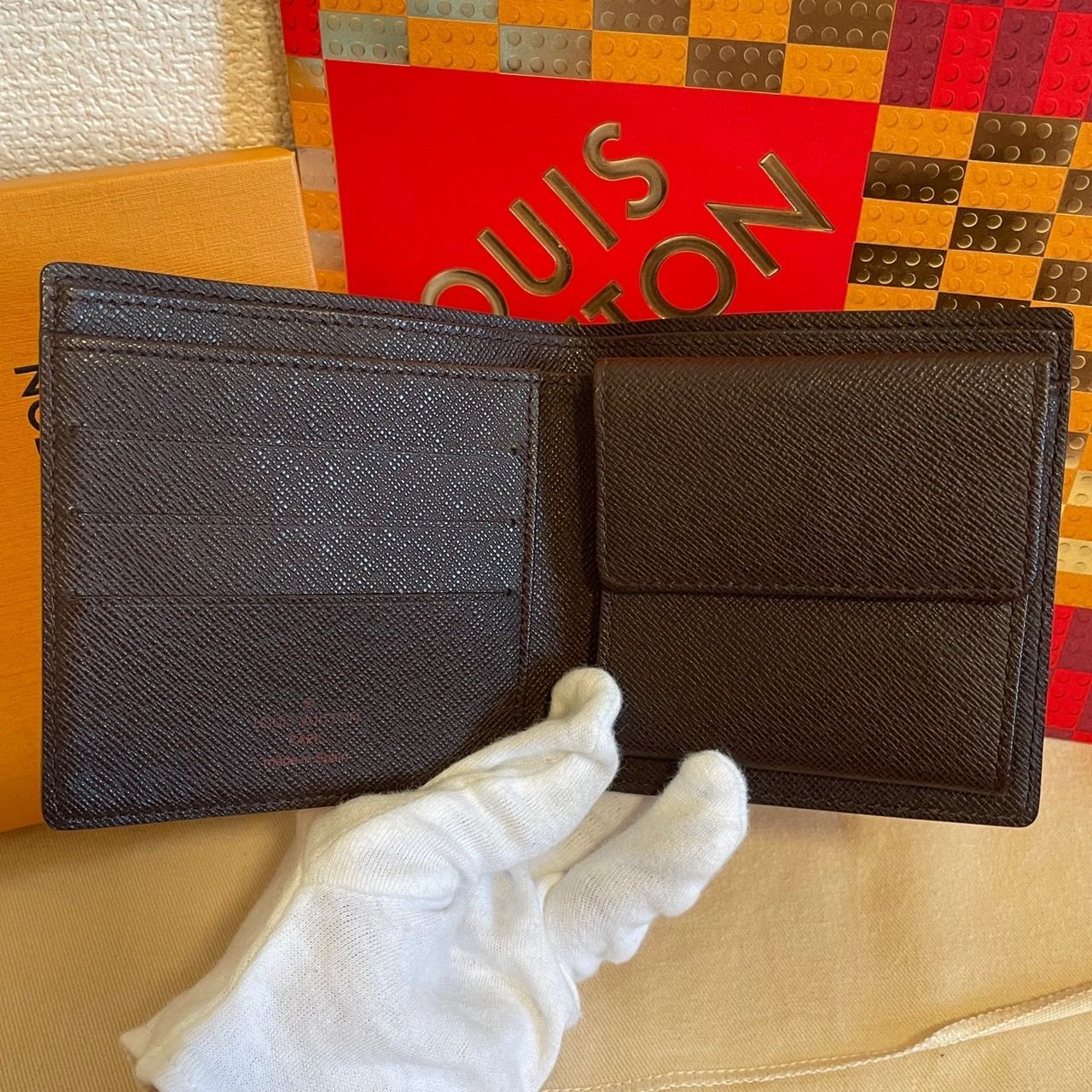 極美品✨️ルイヴィトン　ダミエ　エベヌ　ポルトフォイユ　マルコ　二つ折り財布 世界中で大人気♪ルイヴィトン 偽物 ポルトフォイユ・マルコ NM