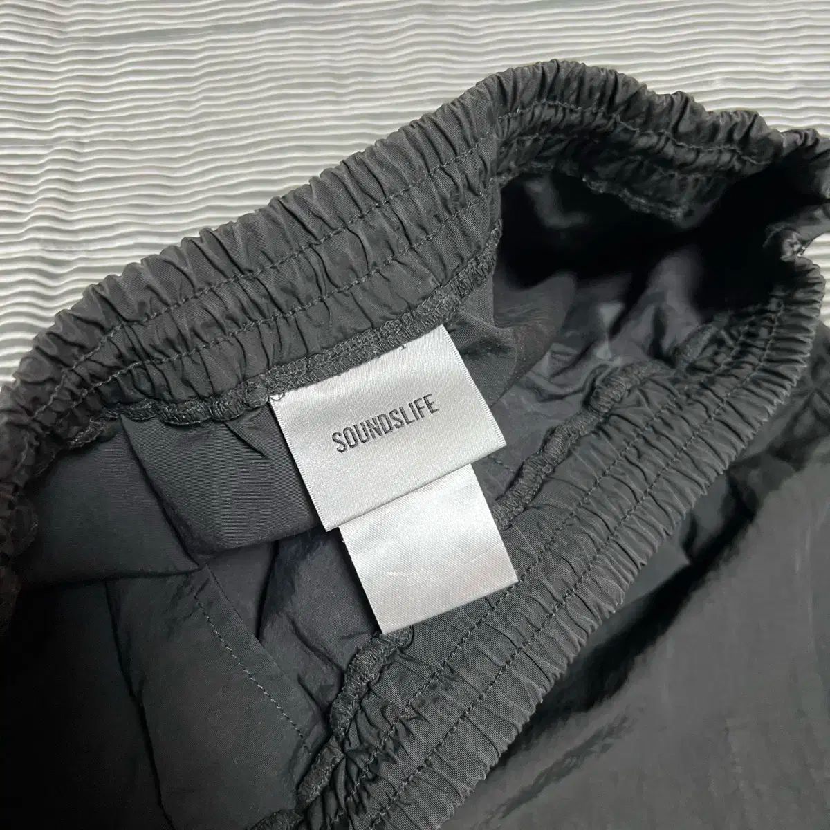 新品G S テクノパンツ M ナイロン 平野紫耀着用 黒 パラシュートパンツ