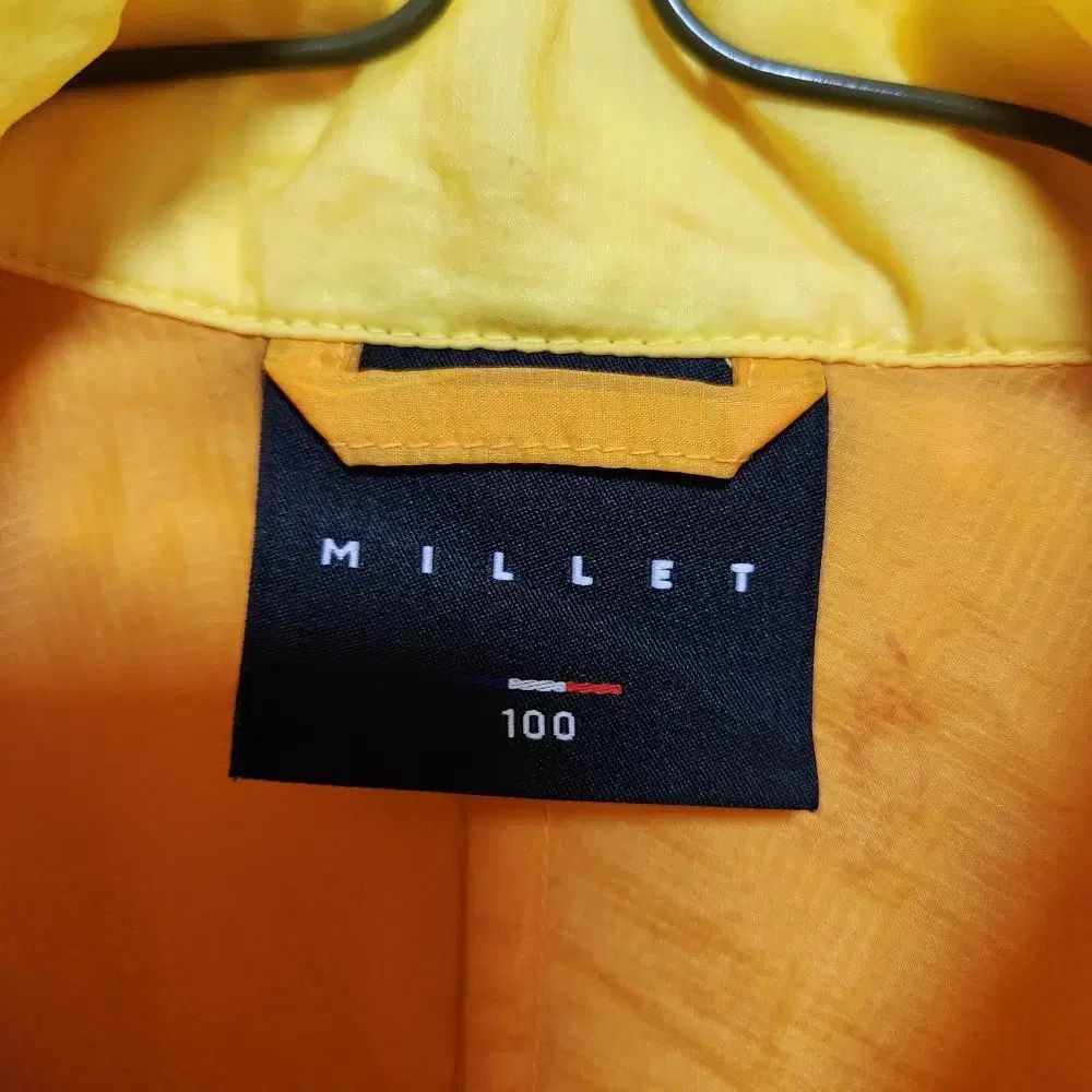 Millet フード付きオリーブジャケット ナイロンフード付きジャケット メンズ(M オリーブ): ジャケット