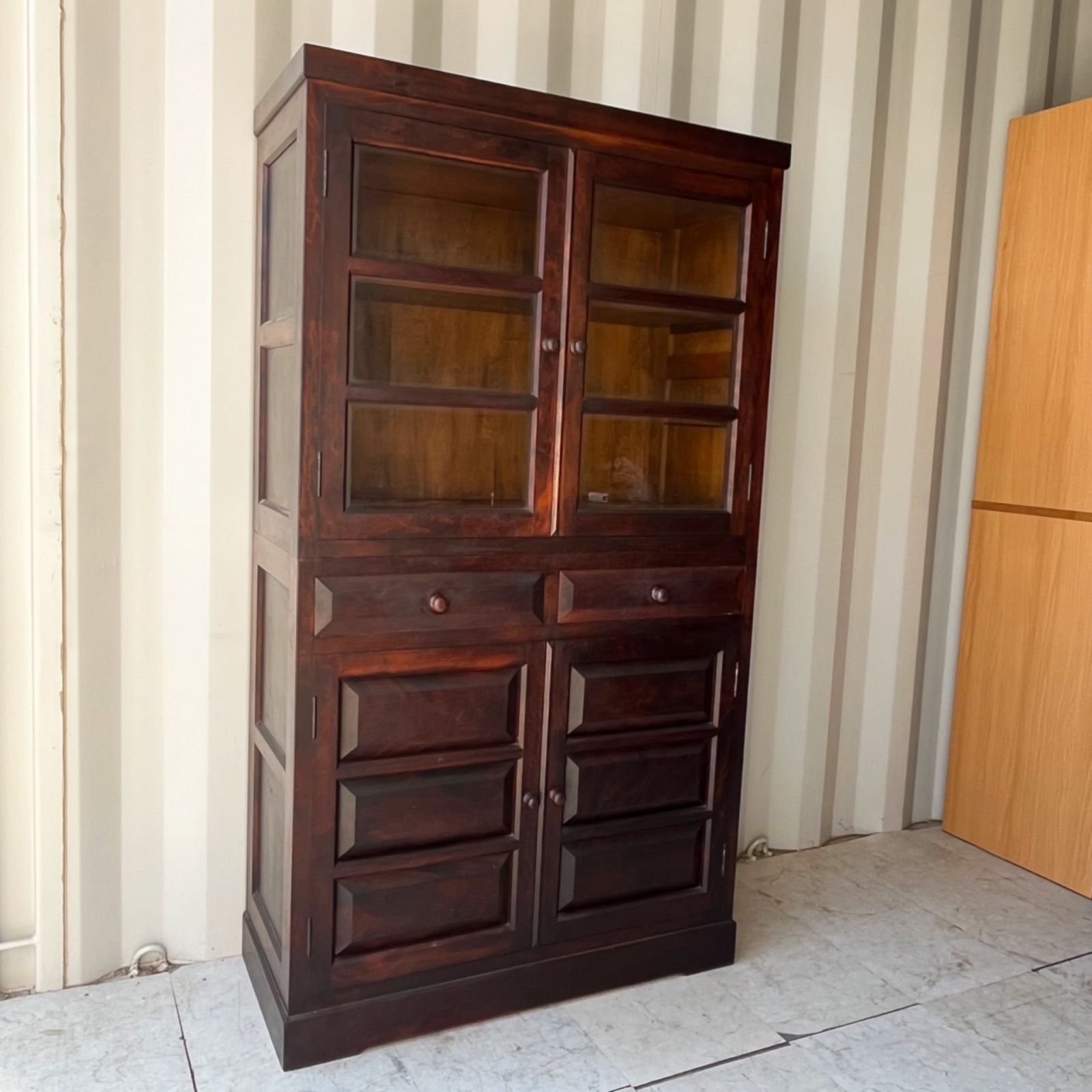 取付無料！松本民芸家具 天然木おしゃれアンティーク食器棚 飾り棚