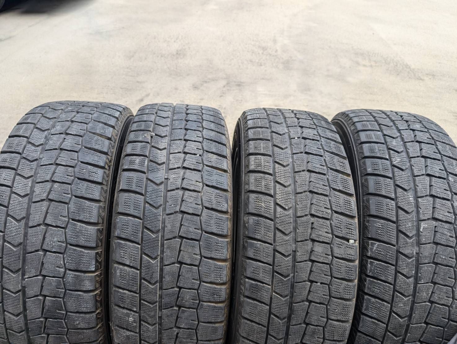 ダンロップ ウィンターマックス スタッドレスタイヤ 4本セット 215/55R17 94Q