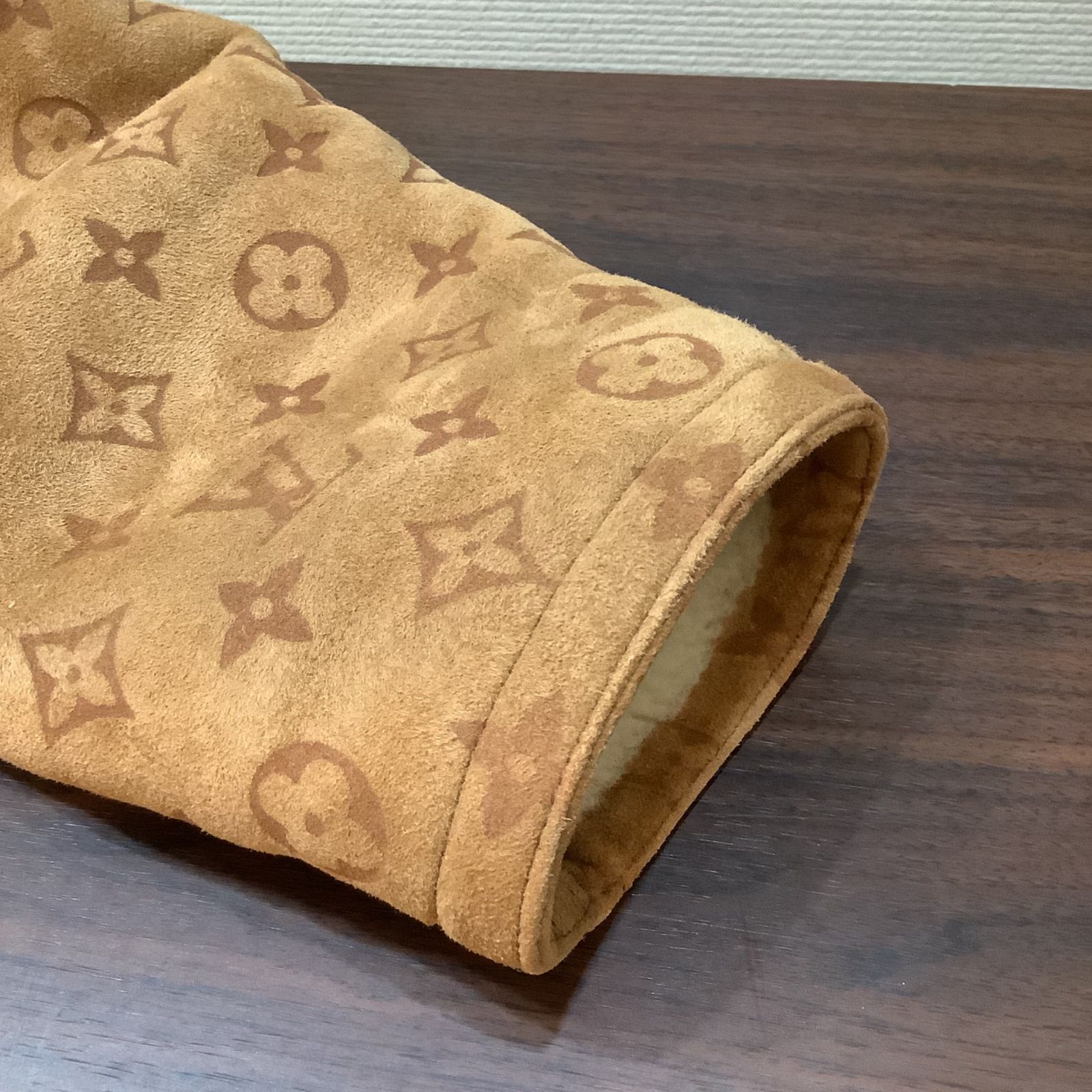 21AW ルイヴィトン LOUISVUITTON モノグラム柄 レザー ムートン 21AW ルイヴィトン LOUISVUITTON モノグラム柄 レザー ムートン