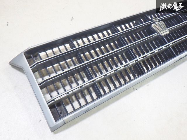 ストア出品】トヨタ 純正 120系 クラウン フロントグリル