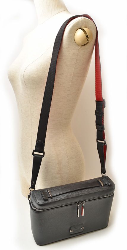 ルブタン Kepipouch 3185198 Bag Black ハンド バッグ ブラック 楽天市場】クリスチャンルブタン(Christian Louboutin) 3185198