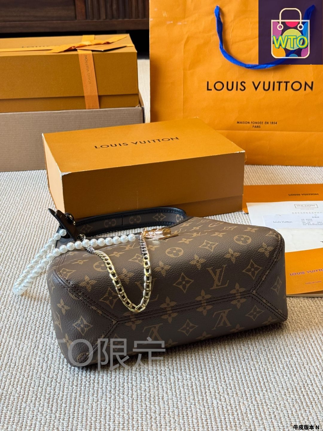 国内発送【エレガントでスタイリッシュ】Louis Vuitton ループ 今日特価】Louis Vuitton ルイ・ヴィトン ザ・ドロップシリーズ