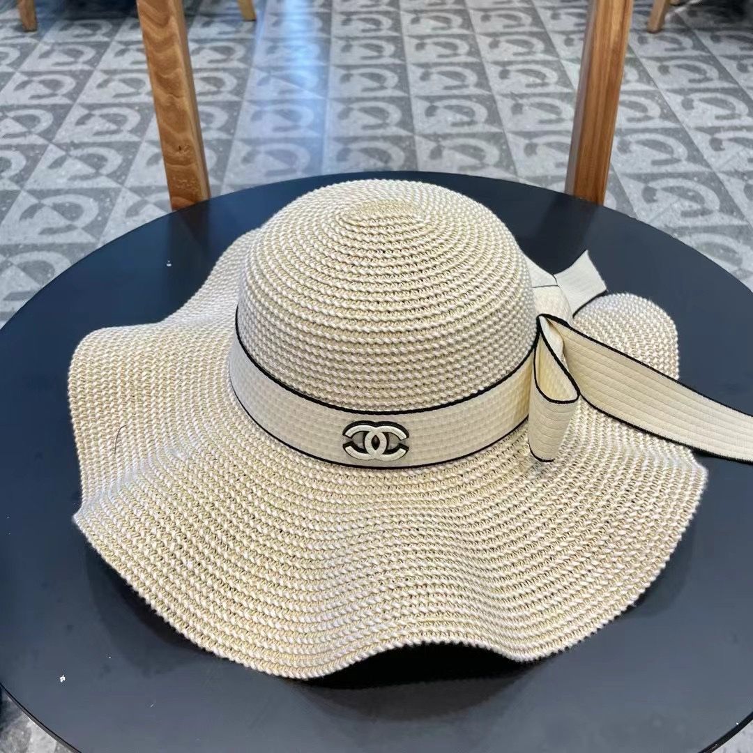 シャネル（Chanel）フリル パールデザイン 大きなつばの