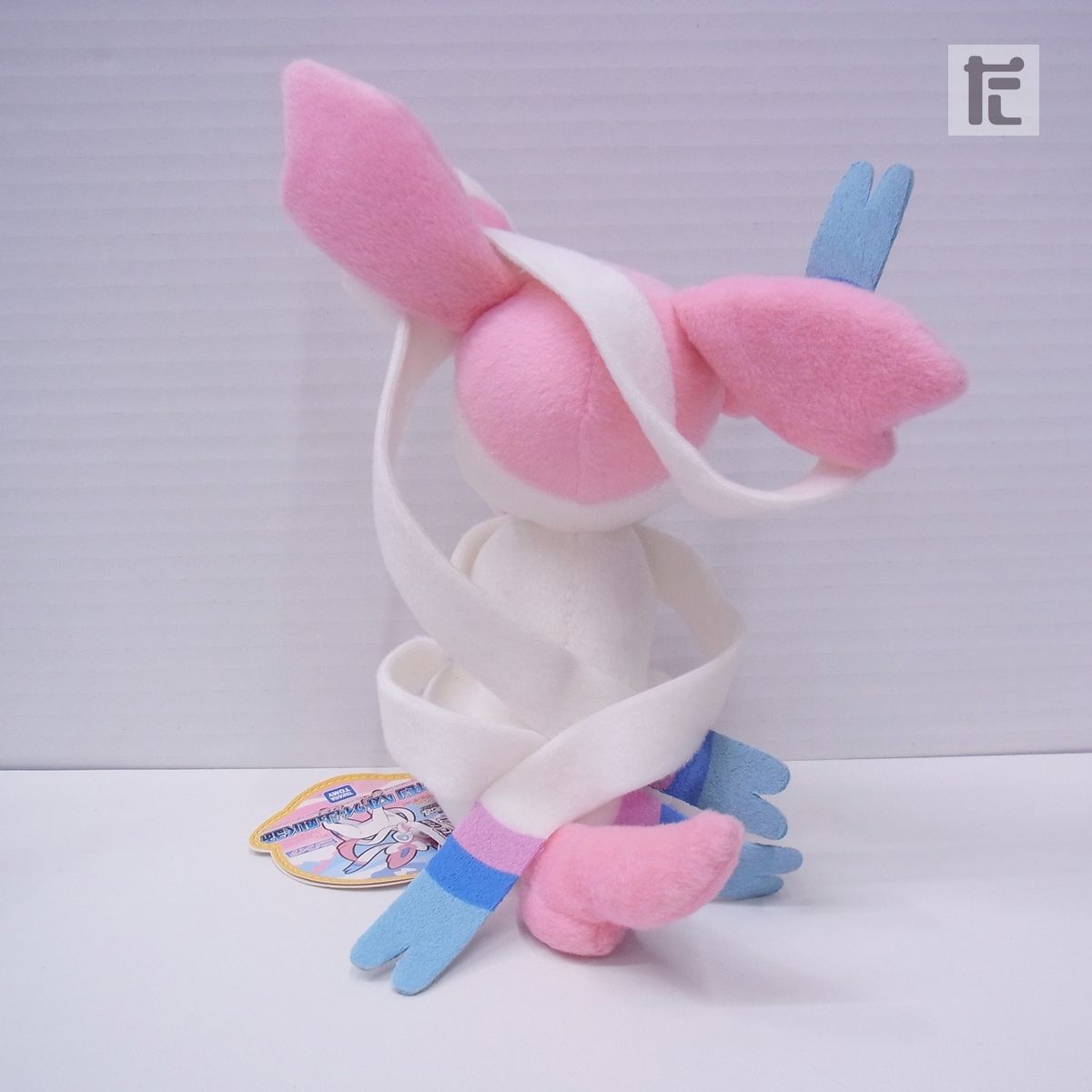 希少★新品タグ付　タカラトミー　ニンフィア　ぬいぐるみ キミにきめた!ポケモンゲットぬいぐるみ ニンフィア｜ポケモン