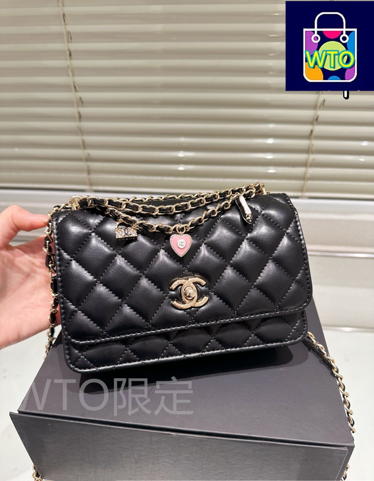 今日特価】CHANEL 25P Heart Pendant WOC Chain Bag / シャネル