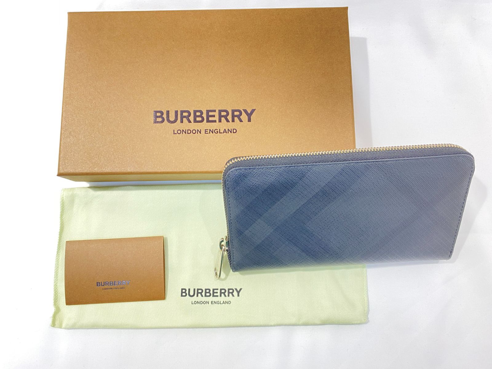 七重浜793-5-070616nh BURBERRY バーバリー ロンドンチェック ラウンドファスナー 長財布 メンズ
