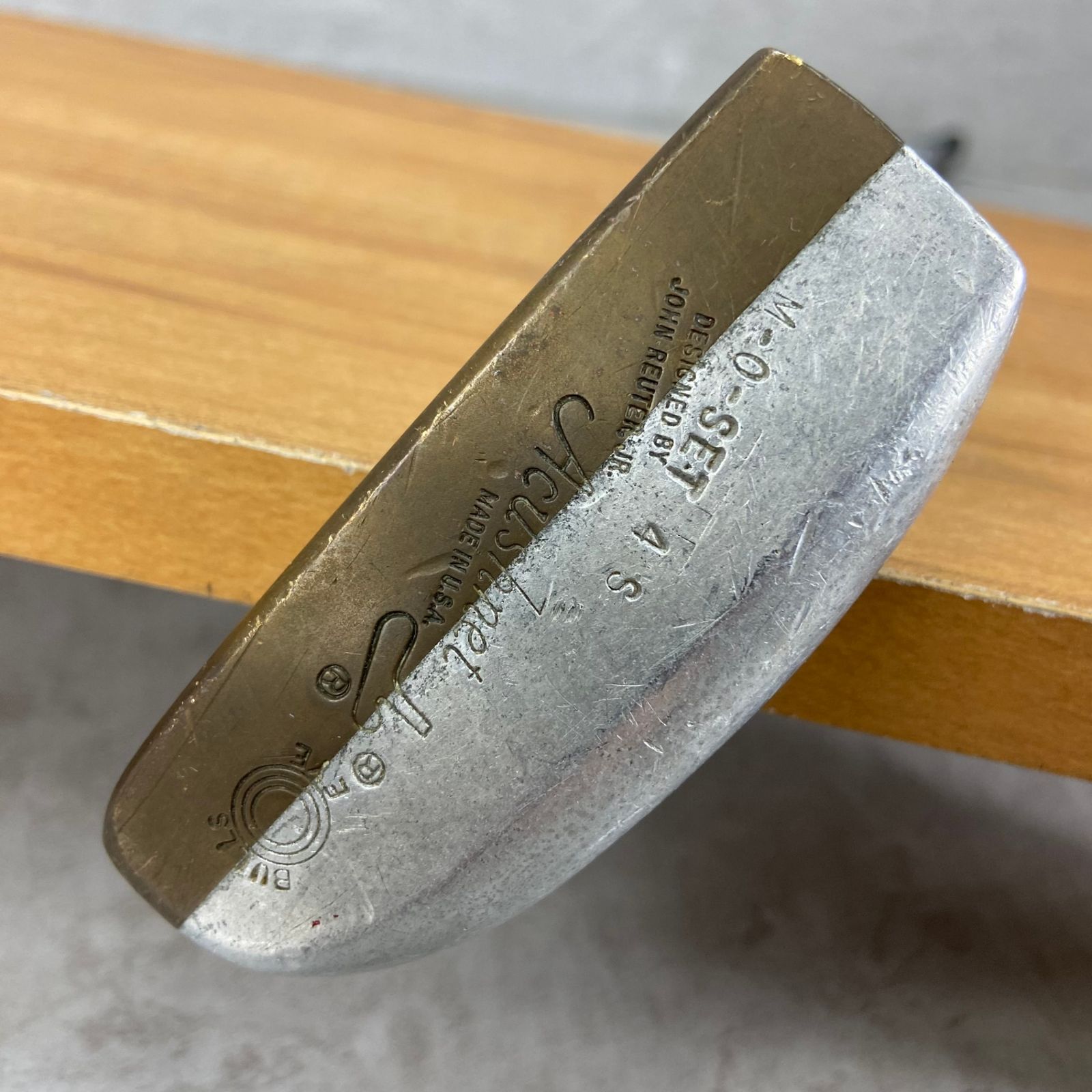 Acushnet　アクシネット　Bulls　Eye　ブルズアイ　メンズゴルフパター　スチール　右利き用　PT　ピン型　34インチ　496g Acushnet アクシネット Bulls Eye ブルズアイ メンズゴルフ