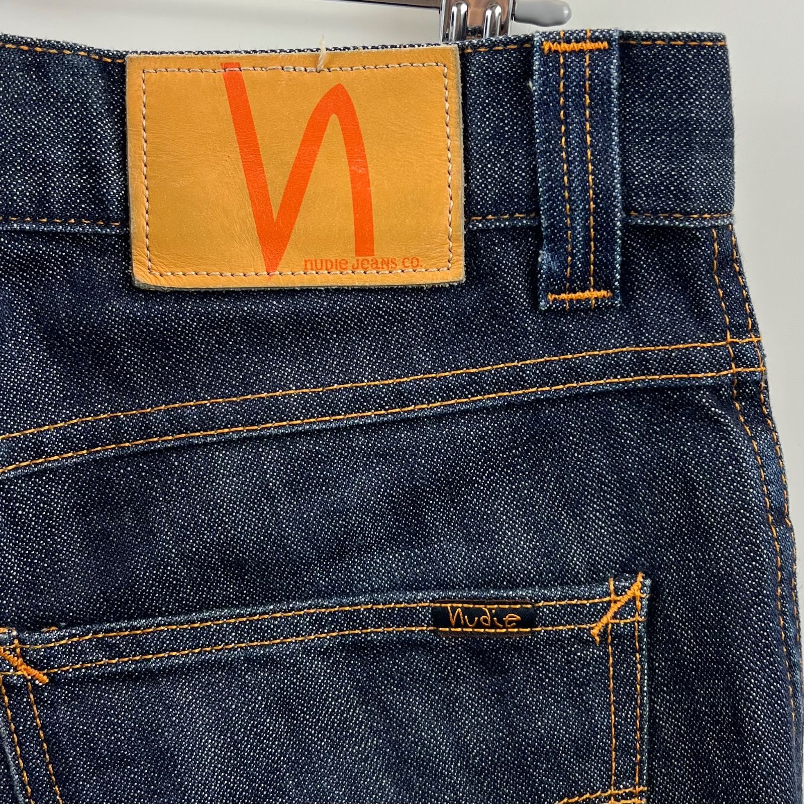 【美品】Nudie Jeans SLIM JIM W32 濃紺デニム イタリア製 Nudie Jeans ヌーディージーンズ 刺繍ロゴ デニム W30 L32