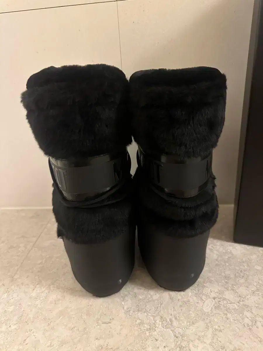 MOON BOOT ムーンブーツ 偽 ファー ブーツ 35 ー 38 付属品完備 KIN-KAAI_COM