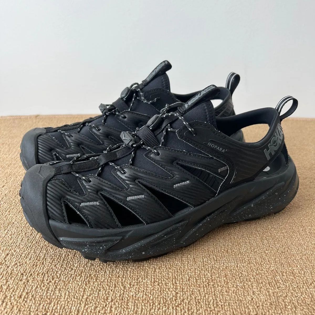 新品未使用 ホパラ HOPARA ブラック キャッスルロック HOKA ONE ONE 