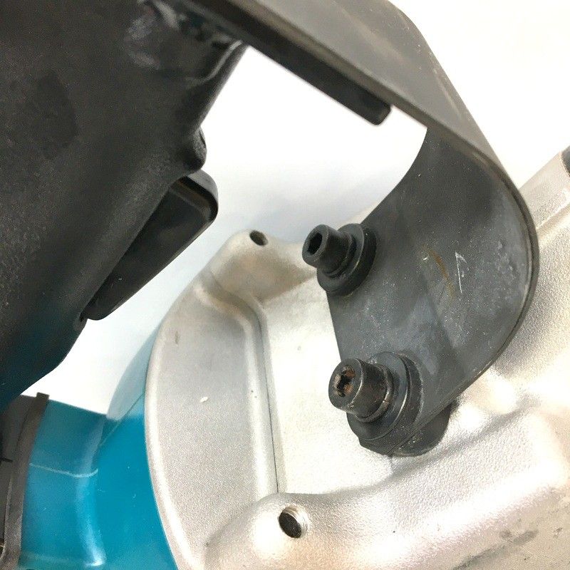 はつり機 斫り作業