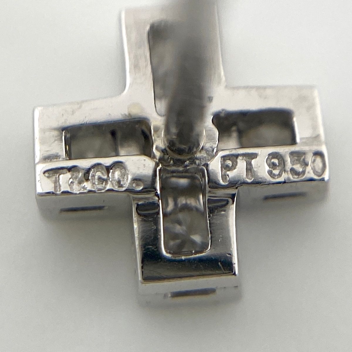 ティファニー TIFFANY&Co. クルーシフォーム クロス ダイヤ ピアス