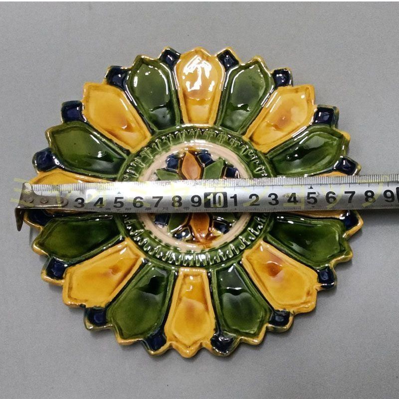 焼物三彩盤唐花口盤 景徳鎮 陶磁器 装飾品 現代工芸品 美術品 置物 焼物三彩盤唐花口盤 景徳鎮 陶磁器 装飾品 現代工芸品
