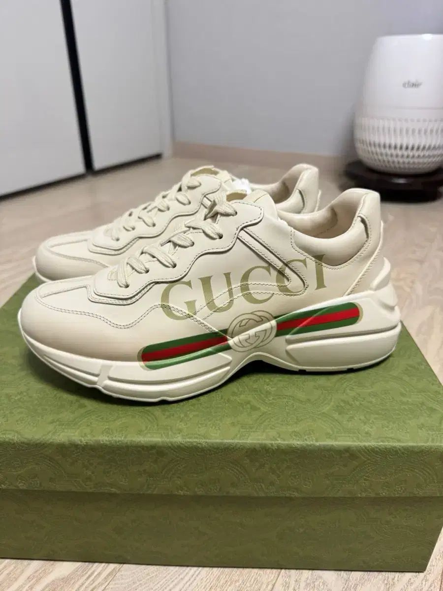 GUCCI グッチ ライトン ロゴ ライトン 6 サイズ