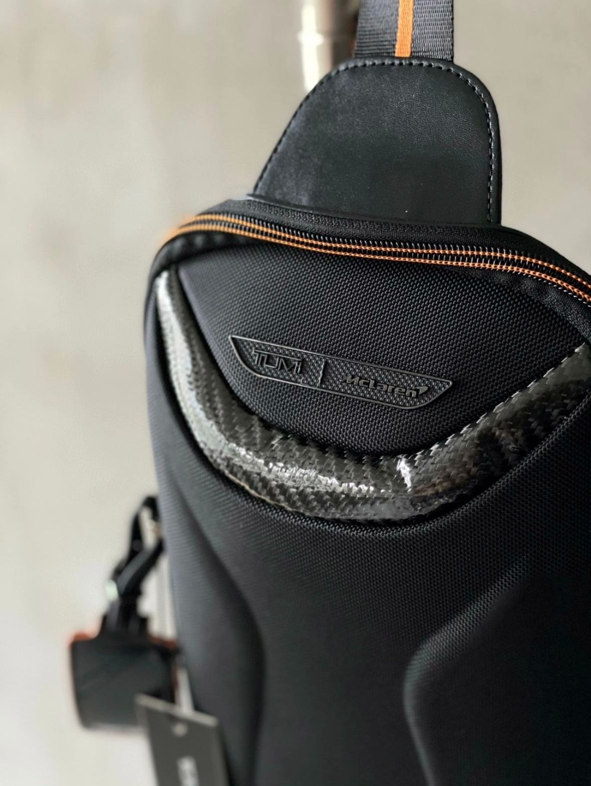 TUMI McLaren トルク スリング ボディバッグ ブラック TUMI