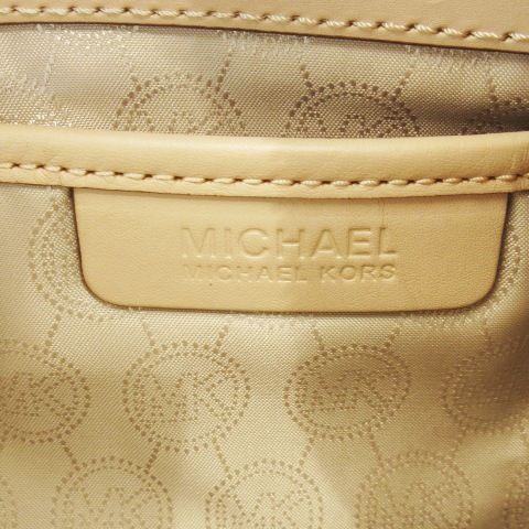 【美品】マイケルコース リュック PVC レザー シグネチャー A4 ブラック 極美品】MICHAEL KORS リュック PVC レザー シグネチャー A4