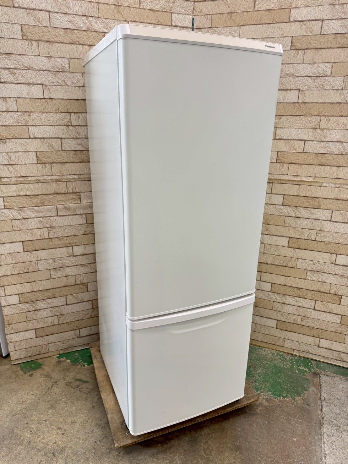 高年式 大阪送料無料 3か月保障付き 冷蔵庫 パナソニック 2ドア 2025年 NR-B17HW-W IR-640