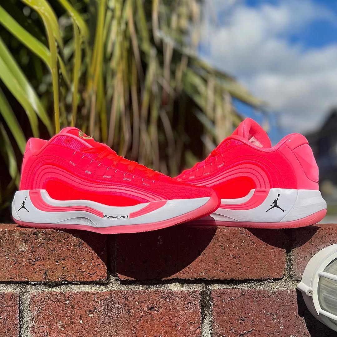 JORDAN LUKA 4 PF HCERKA ナイキ ジョーダン ルカ ドンチッチ MEN S flash crimson black-sunset pulse-white HF 0824-600