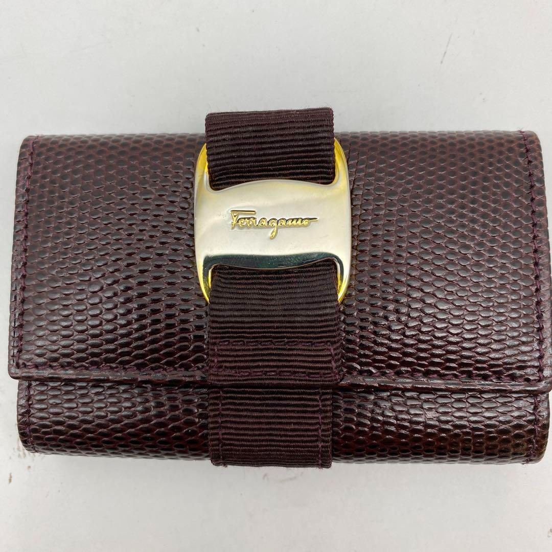 フェラガモ 6連 キーケース ヴァラ リボン 鍵 FS851 - メルカリ
