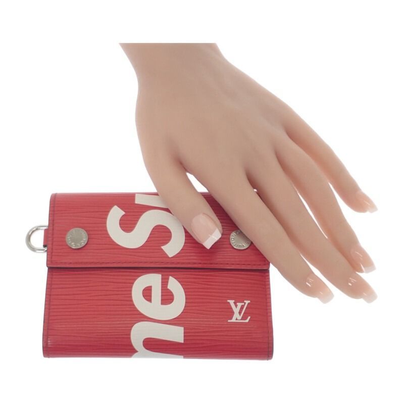 Supreme チェーンコンパクトウォレット