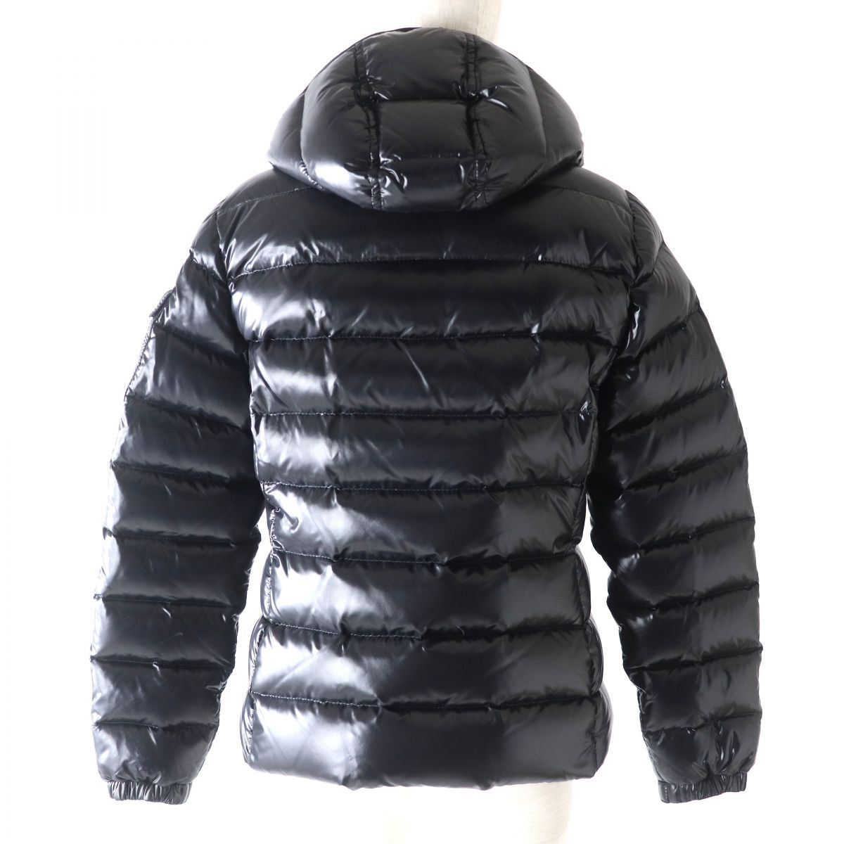 美品△正規品 MONCLER モンクレール BADY バディ フード・ロゴワッペン ...