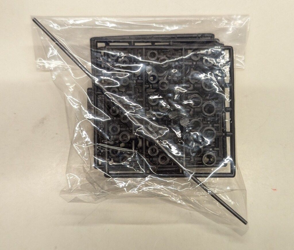 y.mM1号 飛行タイプ No.2 ウルトラセブン レジンキャストキット y.mM1号 飛行タイプ No.2 ウルトラセブン レジンキャストキット