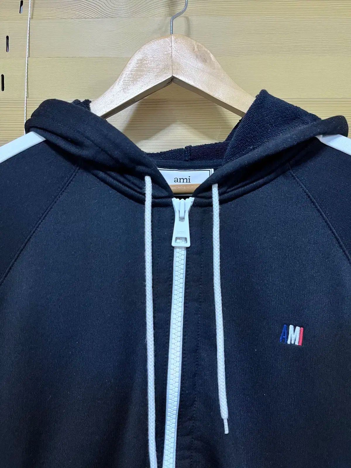 アミ レディース ブラック フード ジップアップ アウター S サイズ