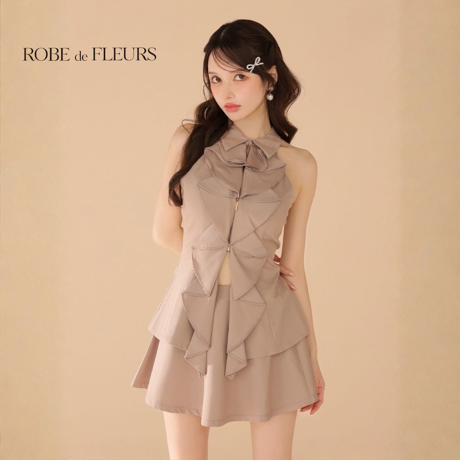 ROBE de FLEURS ローブドフルール fm3468 フロントラッフルホルターミニキャバドレス Greige