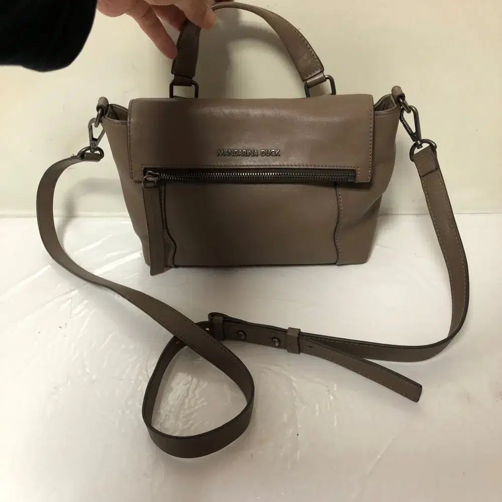 MANDARINA DUCK マンダリナダック クロスボディバッグ 9907