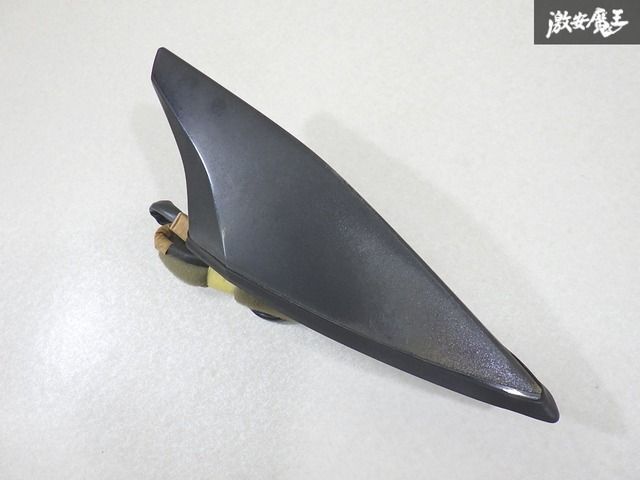 美品 モデリスタ トップノットアンテナ シャークアンテナ ブラック