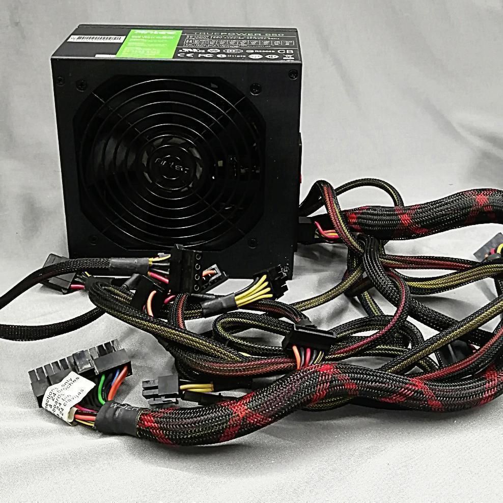 【動作確認済】PC用電源ユニット 550W　-Antec-