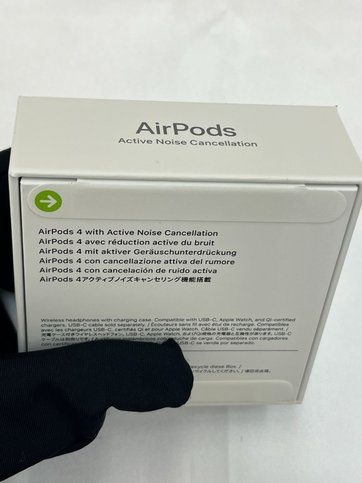 N【新品未開封】AirPods 4 アクティブノイズキャンセリング搭載 Apple
