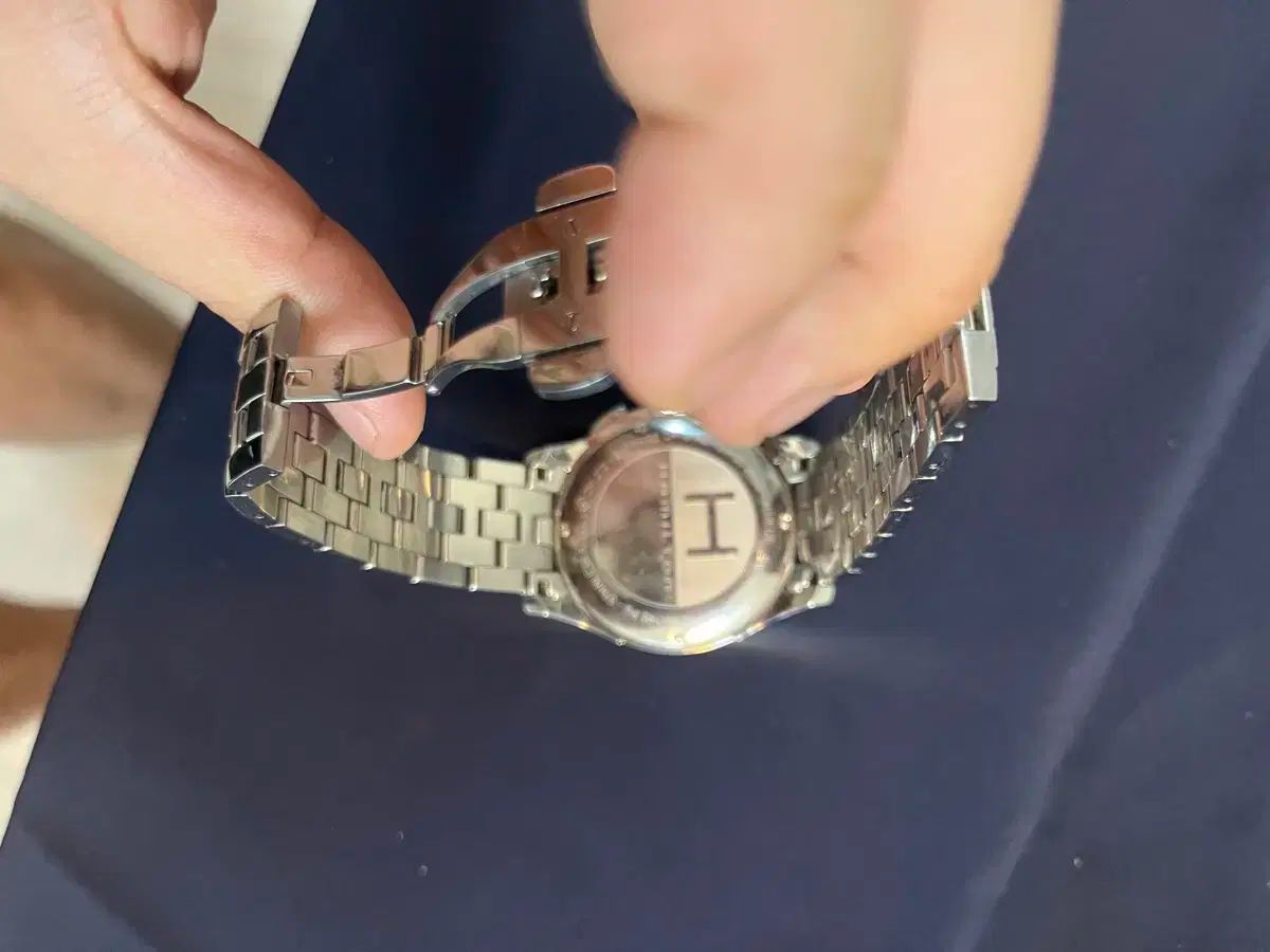 ジャズマスター 時計