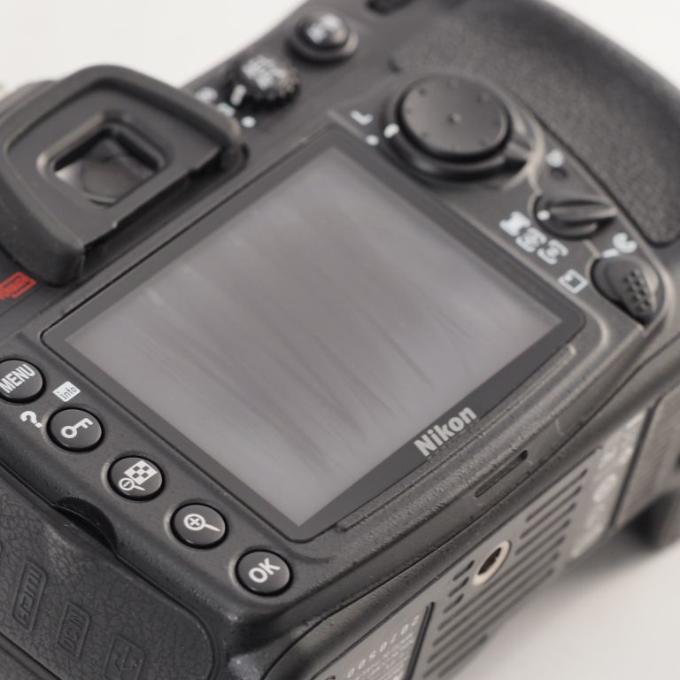 NIKON ニコン デジタル一眼レフカメラ D300 + レンズ AF-S NIKKOR 18-200mm F3.5-5.6G ED DX 説明書/バッテリー2個付き ≡ 594C8-2 | Nikon デジタル一眼レフカメラ D300 | デジタル一眼レフ 通販