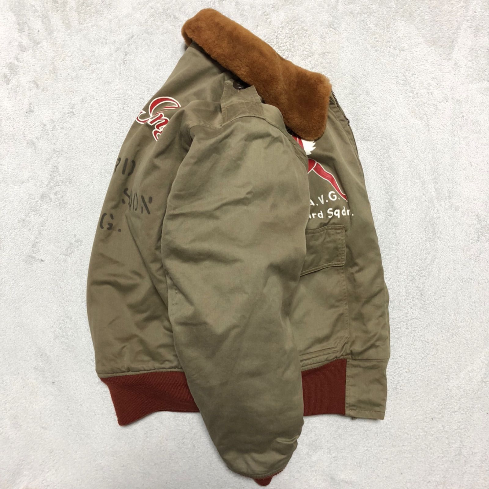 【美品】バズリクソンズ　ミリタリージャケット サイズ38 バズリクソンズB-10 ミリタリージャケット サイズ38 赤リブ