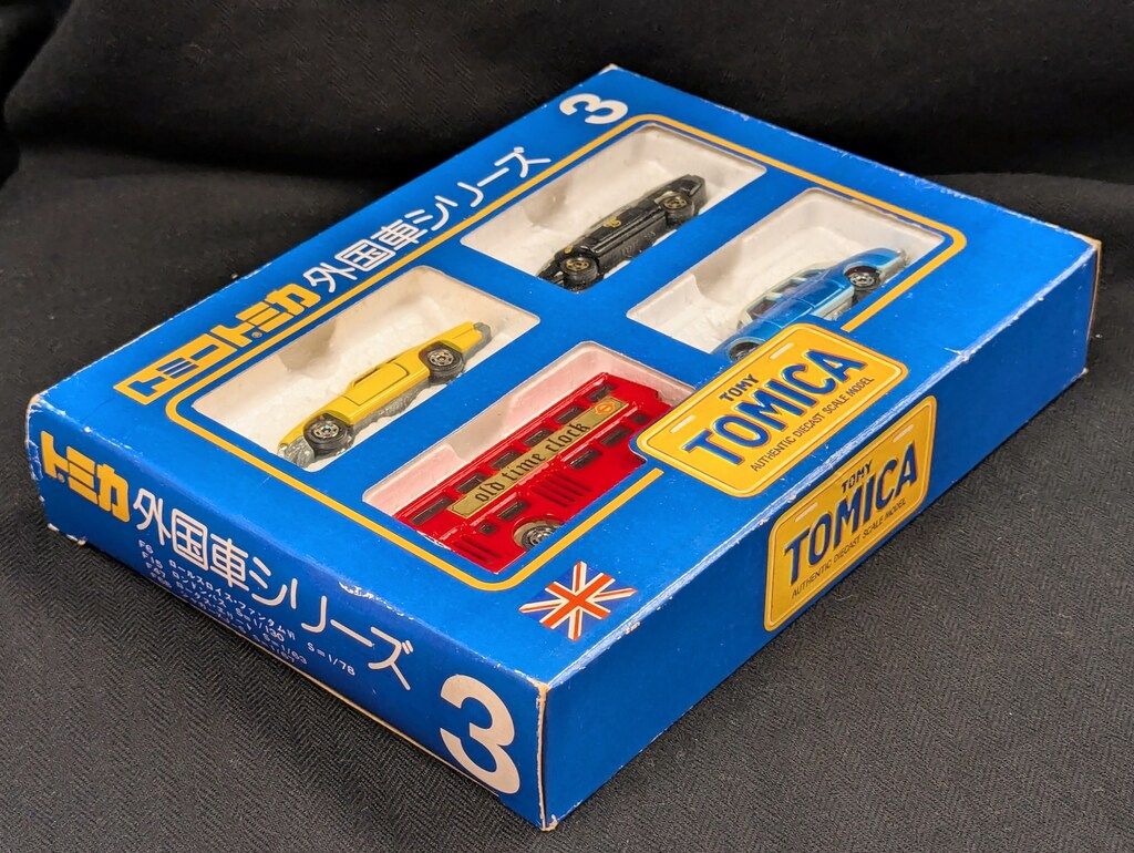 トミカ　ブリスターパックのセット　8台セット＋１台 Amazon.co.jp: トミカ ブリスターパック 8台セット : おもちゃ